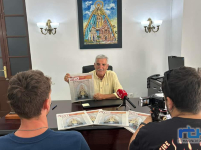 Luis Mario Aparcero presenta una edición especial de Viva Chipiona dedicada a las Fiestas de Regla