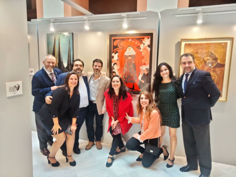 Teresa Guzmán en la exposición de Antonio Dubé
