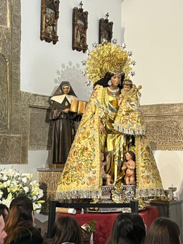 Virgen de los Desamparados de Valencia en Sevilla 