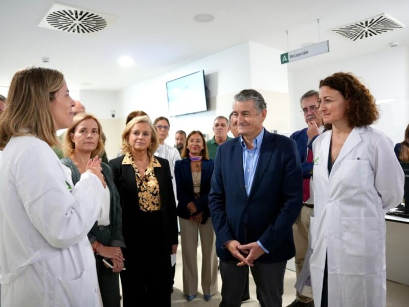 Antonio Sanz inaugura un hospital de día intensivo para pacientes con trastornos de la conducta alimentaria pionero en España