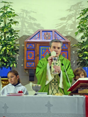 La Misa con Niños propone compartir, ser compasivos y construir la paz