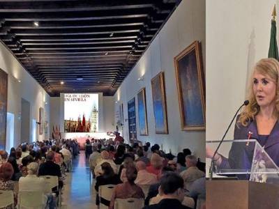  El Reino de León resuena en el Alcázar con una conferencia magistral de María Fidalgo