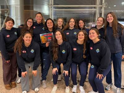 Las chicas del Club Waterpolo Dos Hermanas PQS, más cerca del objetivo en la categoría de plata