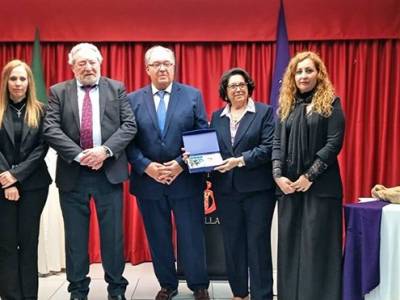  Jesús Bollit ensalza la identidad ceutí en un pregón de Semana Santa de gran altura en Sevilla 