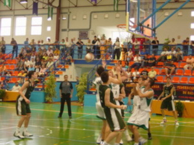 aja San Fernando junior de baloncesto gano a Unicaja en el campeontao de España y queda quinto