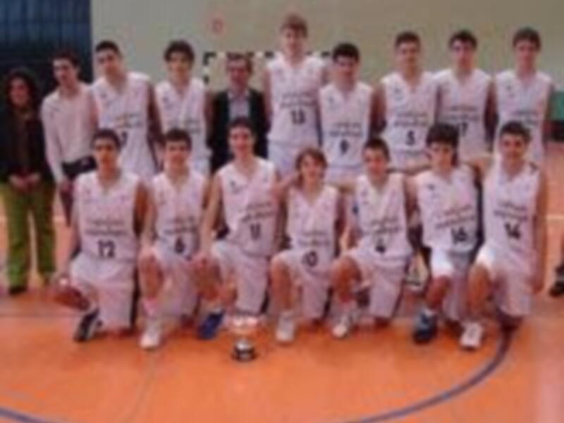 El Caja San Fernando infantil se alza con el VIII Torneo de Reyes Magos