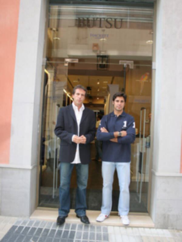 Fran Rivera y Cristobal Soria inauguran tienda en Sevilla