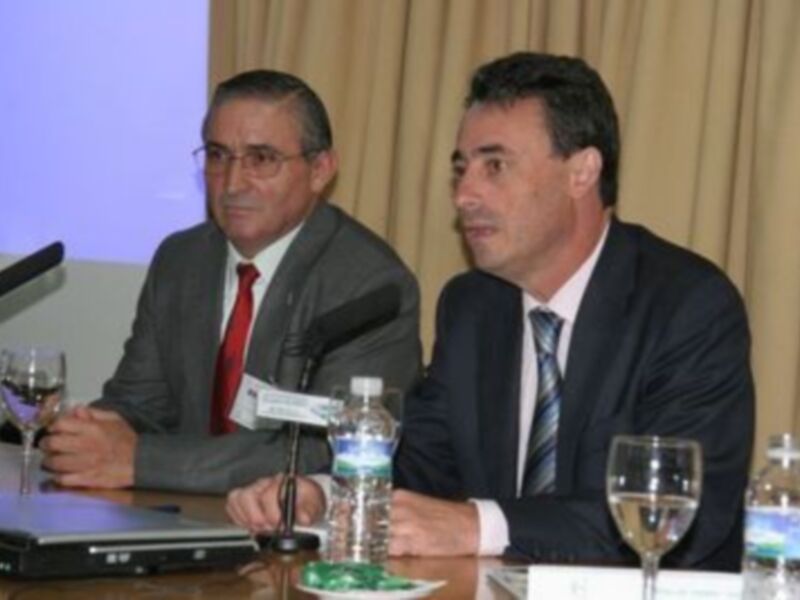 La Junta forma en un curso a más de 80 monitores en la práctica del atletismo en silla de ruedas