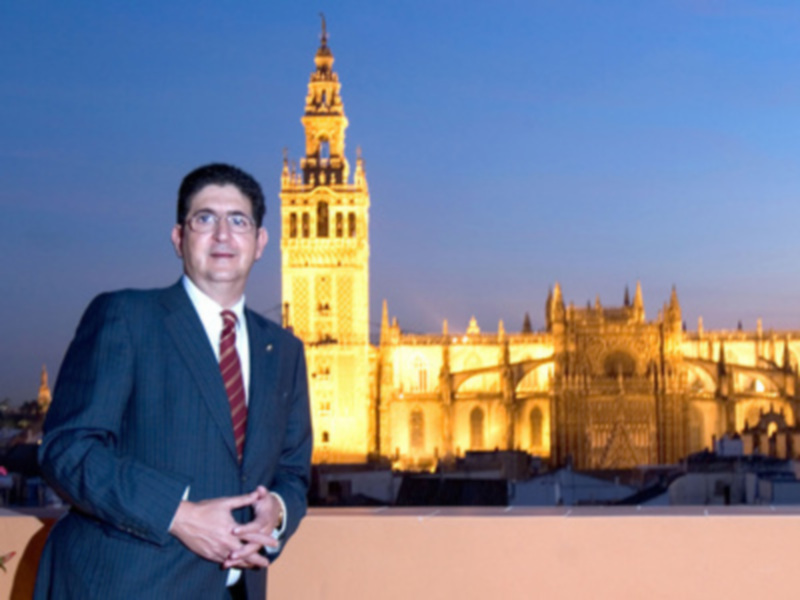 Abogados sevillanos piden consulta al sector y Justicia se quede en Prado
