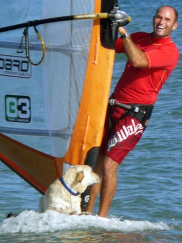Fernando Martínez se aupa a lo más alto de la Copa de España de Fórmula Windsurfing