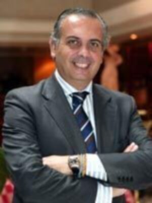 Sáez insignia de oro del INEF de Madrid