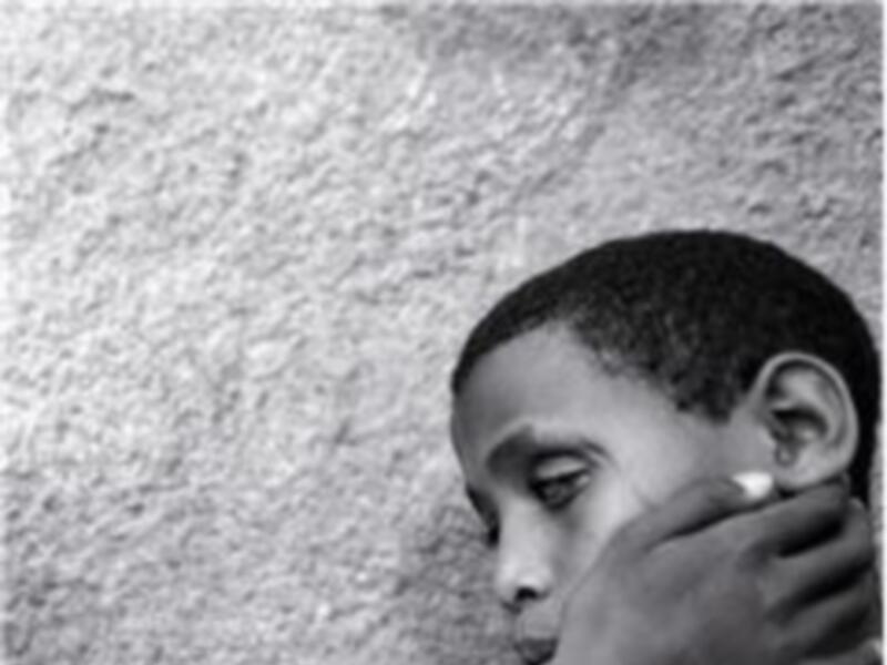 MÉDICOS DEL MUNDO, LA PRESIDENTA DEL PARLAMENTO DE ANDALUCÍA Y EL ALCALDE DE SEVILLA INAUGURAN LA EXPOSICIÓN DEL X PREMIO DE FOTOGRAFÍA HUMANITARIA LUIS VALTUEÑA