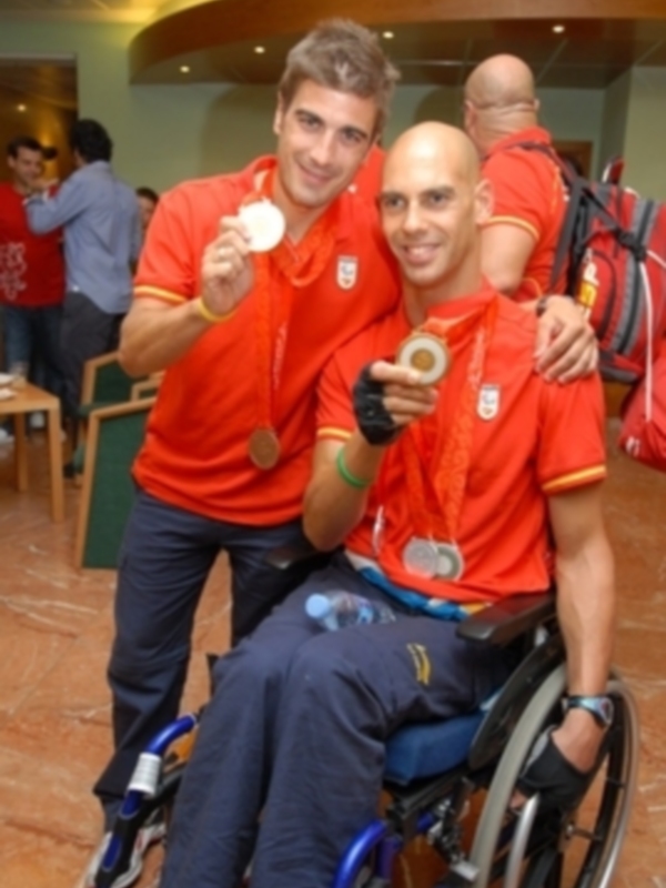 Calurosa acogida a su regreso a España al Equipo Paralímpico que logró 58 medallas en Pekín