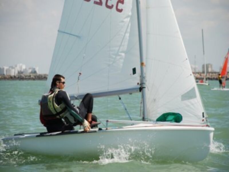 La flota del Náutico Sevilla vuelve a dar la nota en los rankings andaluces de vela ligera