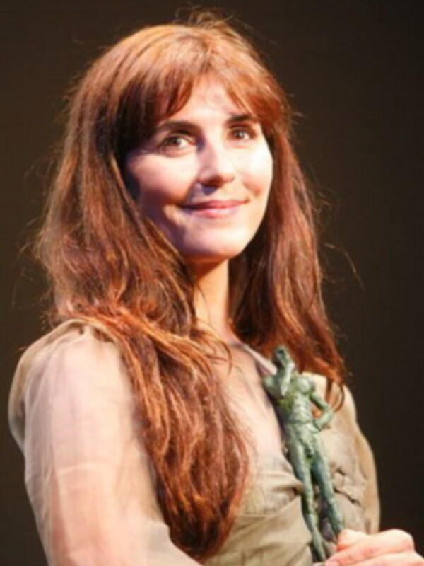 La actriz sevillana Ana Fernández recibió el Premio RTVA (Radio televisión Andaluza) en el Festival de Cine Europeo de Sevilla.