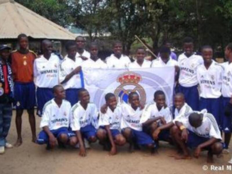 Jóvenes Ex soldados de Sierra Leona visitan España invitados por la Fundación Real Madrid y la ONG Dyes