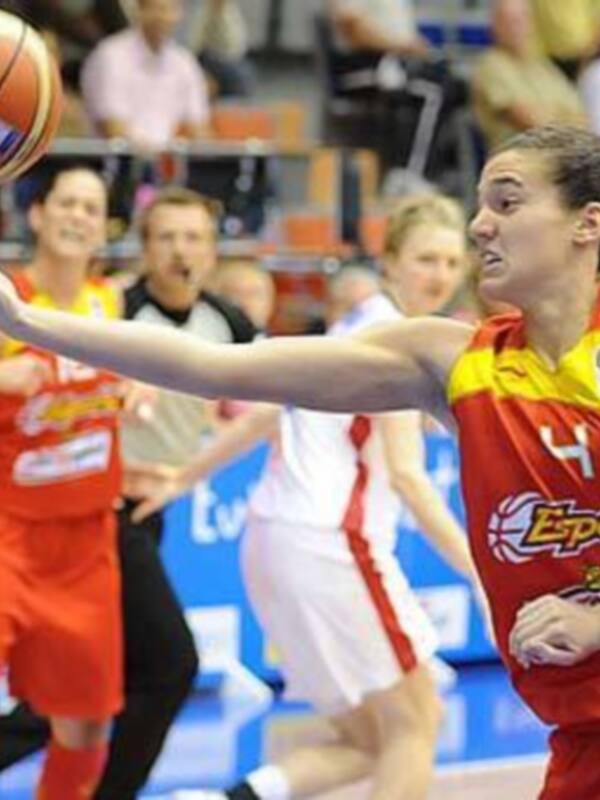 España debuta en el Eurobasket dando un golpe de autoridad ganando a la República Checa (59-66)