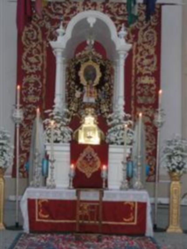 Altar del Corpus montado por la Hdad. de la Virgen del Rosario Coronada, de Burguillos