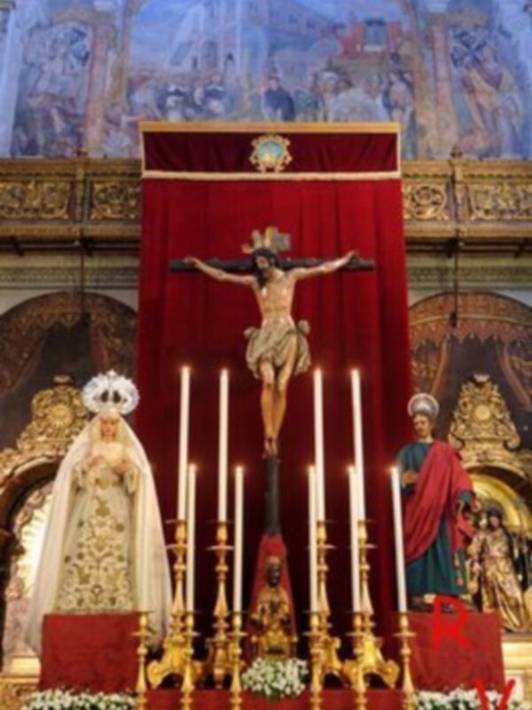 Fotos Cofrades, imágenes trasladadas por obras y cultos a la Virgen del Carmen
