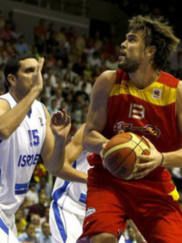 A por una medalla en Polonia para rubricar el verano récord de la historia del baloncesto español