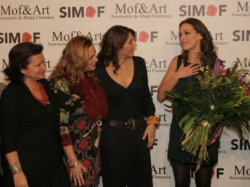 Eva González, premio a toda una embajadora del traje de flamenca