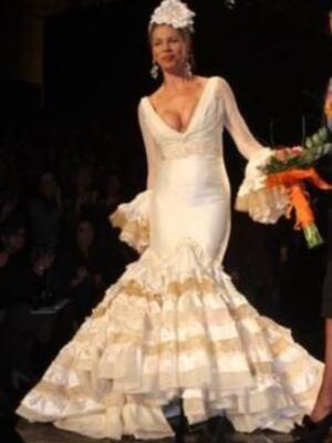 Toñy Salazar se viste de novia ante Roberto Liaño