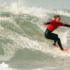 El surf tampoco se le resiste a Blanca Manchón