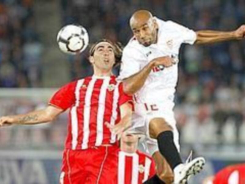  Sevilla gana  la Copa del Rey al vencer en Barcelona 2-0 al Atletico de Madrid en la final .