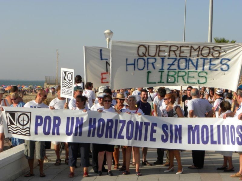 La plataforma comarcal convoca	manifestación el próximo día 28 de agosto contra el parque eólico marino Las Cruces del Mar.(Chipiona)