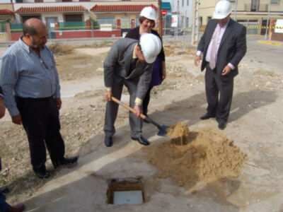 Colocada la primera piedra de la primera promoción de VPO de iniciativa pública(Chipiona) 