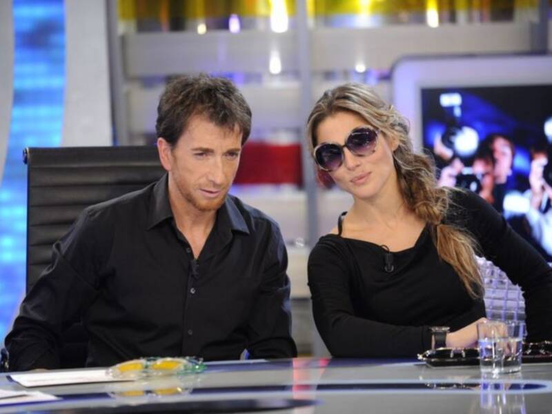 Elsa Pataky, enseña trucos para ser sexy en la cama con Pablo Motos