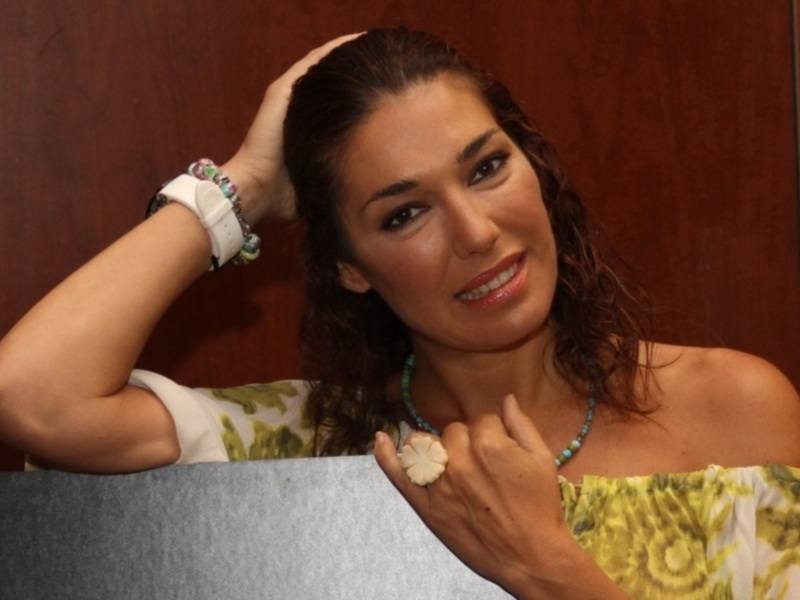 Raquel Revuelta presento la revista gratuita de Gestión deportiva de Andalucía con Ignacio Revuelta de director
