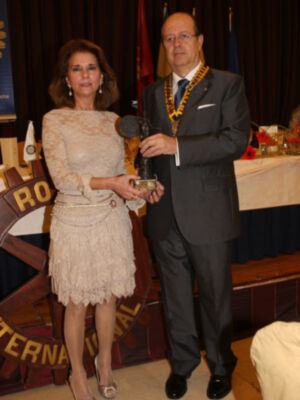El Rotary Club de Sevilla, entregó el Premio Sevillana del Año 2010, a la Excma. Sra. Dª Isabel de León Borrero