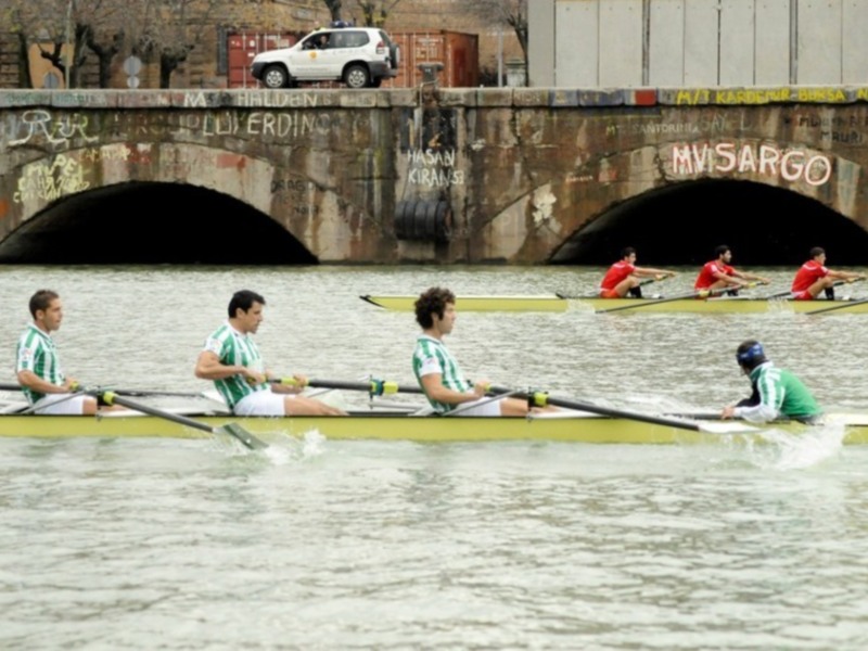 Aplastante victoria Bética en la 45 regata Sevilla-Betis