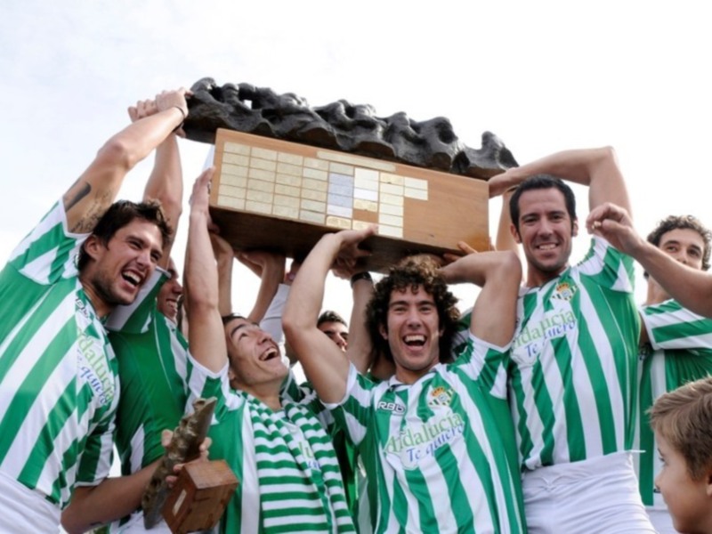 Aplastante victoria Bética en la 45 regata Sevilla-Betis
