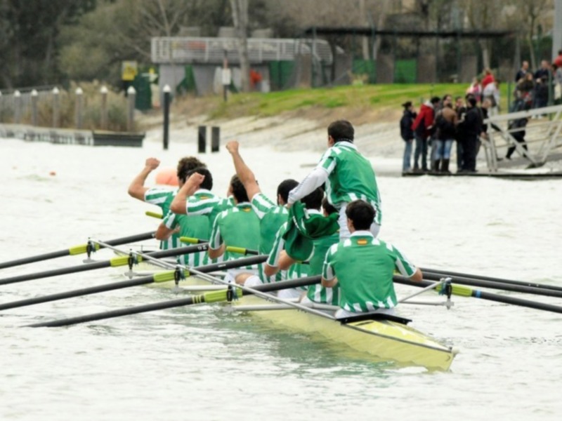 Aplastante victoria Bética en la 45 regata Sevilla-Betis