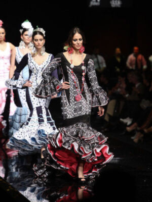 Pasarela SIMOF 2011 desde la cámara de Harry Macías 1