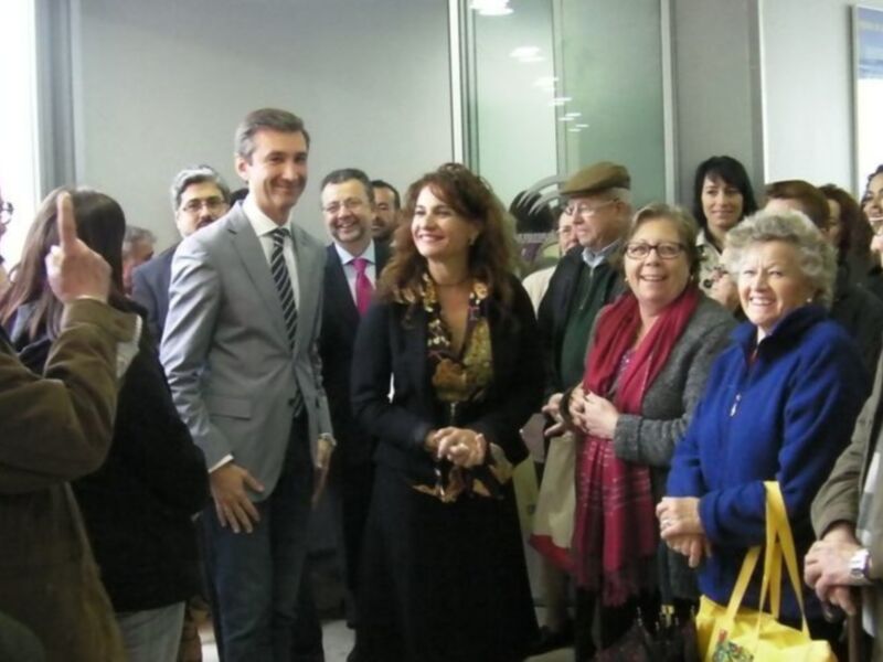 Salteras estrena su nuevo centro de salud, que cuenta con una superficie once veces mayor que el anterior