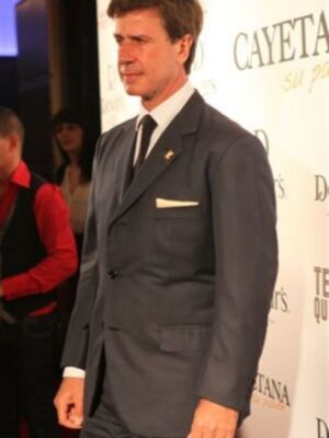 Los Alba apoyan a Cecilia Gómez la ex de Fran Rivera en Sevilla