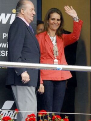 El Rey acude junto a la Infanta Elena al circuito de Jerez