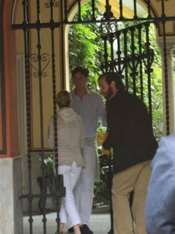 Luis Medina y su novia Amanda Hearst, las fotos mas cariñosas que confirman su reconciliación