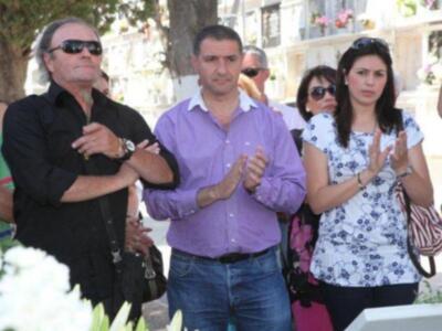 Amador Mohedano llevo flores para Rocío Jurado en el V aniversario de su fallecimiento