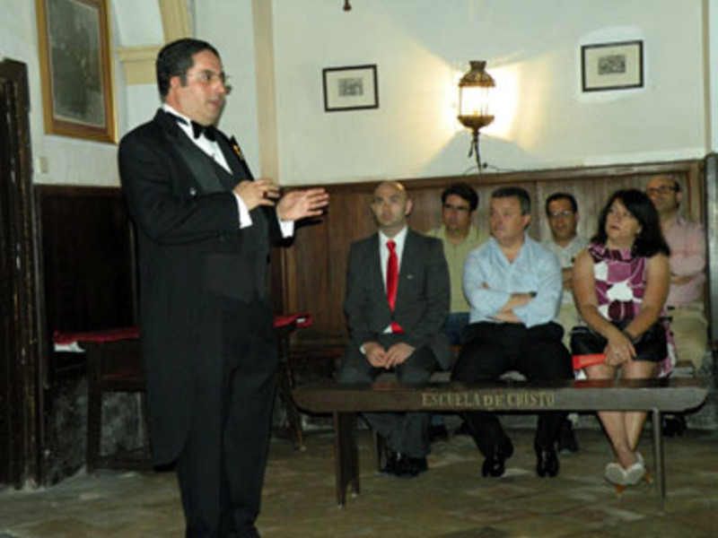 Sesión de Investidura como Académico de Número del Profesor D. Ramón de la Campa Carmona
