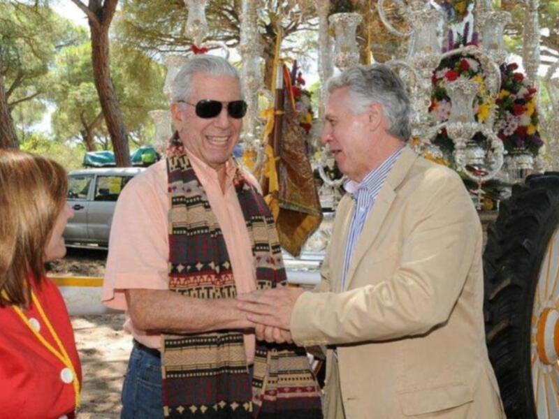 Fran Rivera y Simoneta Gómez Acebo en el camino del rocío