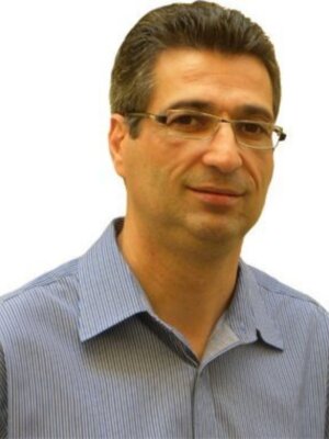 La delegación de Deportes en conversaciones para arreglar el césped del Gutiérrez Amérigo