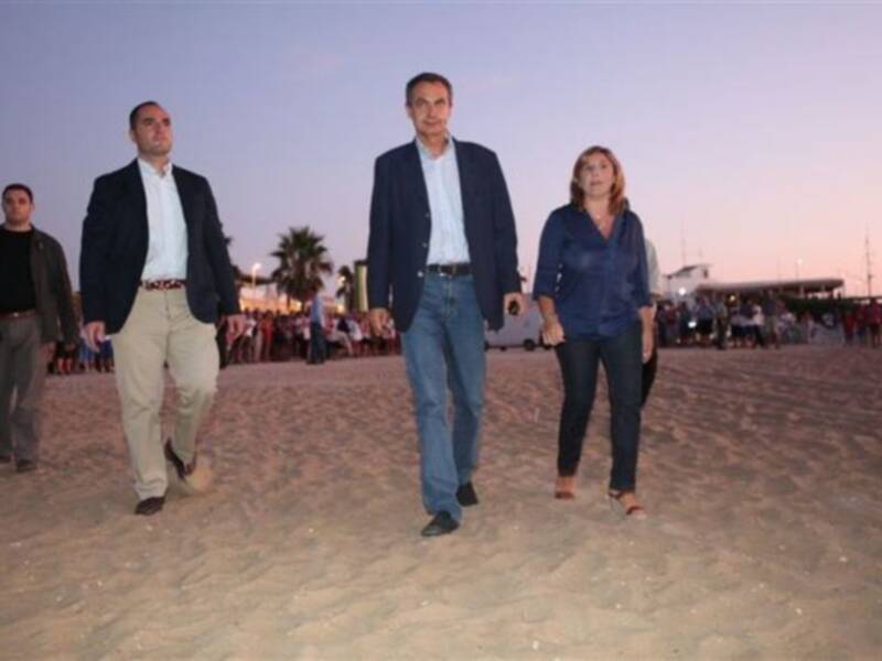 Zapatero comienza en Sanlúcar sus vacaciones