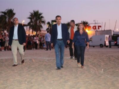 Zapatero comienza en Sanlúcar sus vacaciones