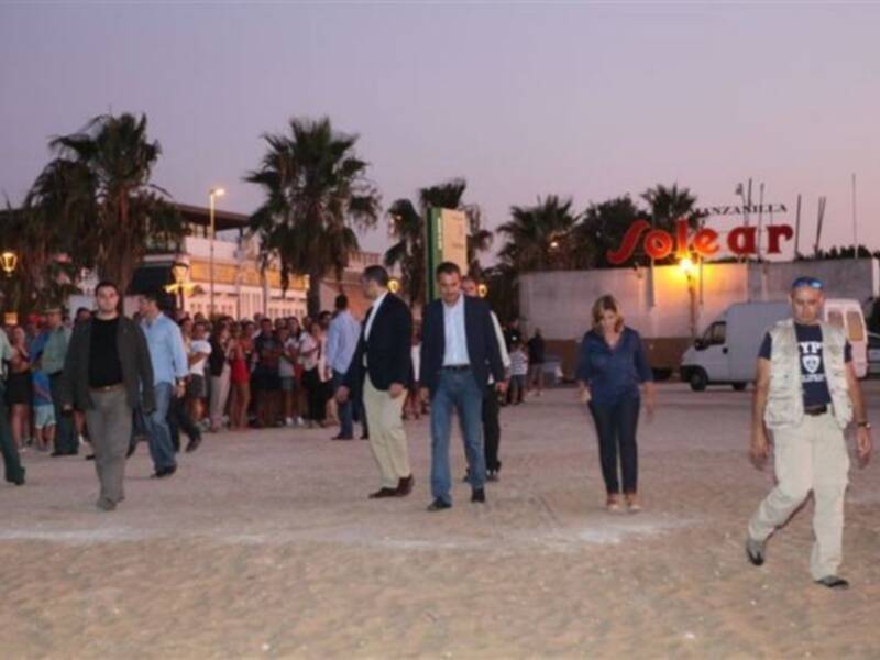 Zapatero comienza en Sanlúcar sus vacaciones