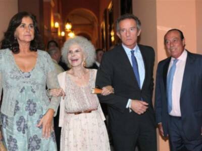 La Duquesa de Alba podría casarse en septiembre en el palacio de dueñas de Sevilla
