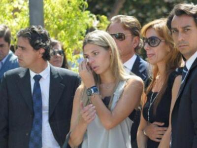 Litri, Carolina Herrera, Curro Romero, Carmen Tello acompañan a Julio Aparicio en el entierro de su madre la bailaora Maleni Loreto en Sevilla